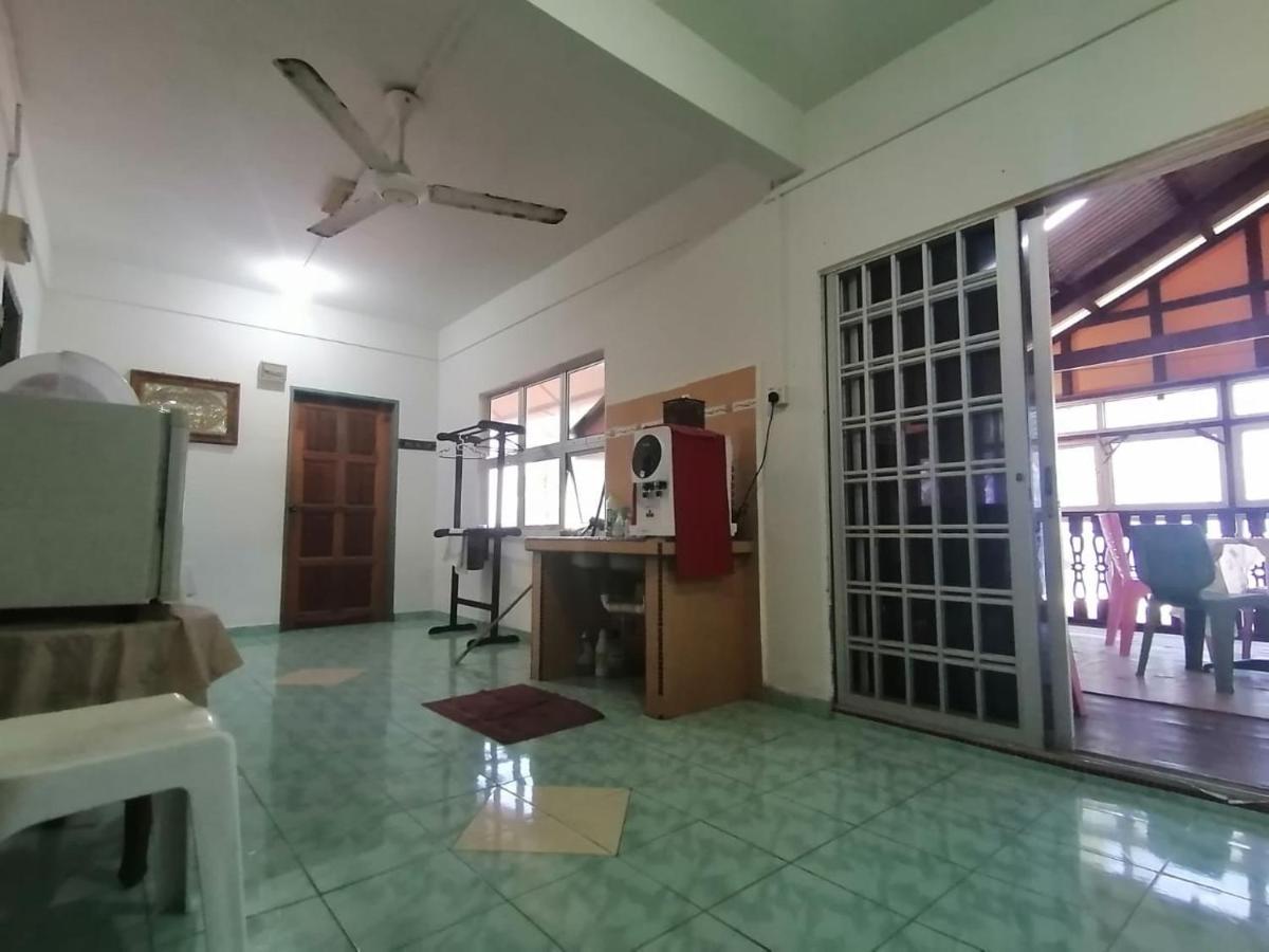 Fbs Inn Dungun Exterior photo